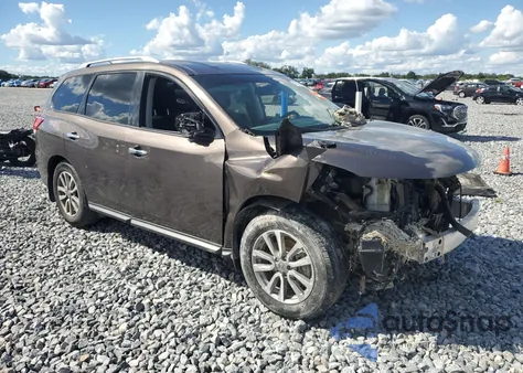 2015 Nissan Pathfinder S z USA, uszkodzony, nr VIN 5N1AR2MN7FC717123